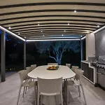 Casadi Luxury Villa *