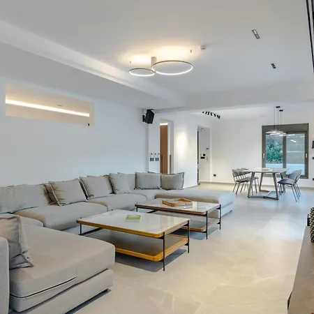 Casadi Luxury וילה יאליסוס