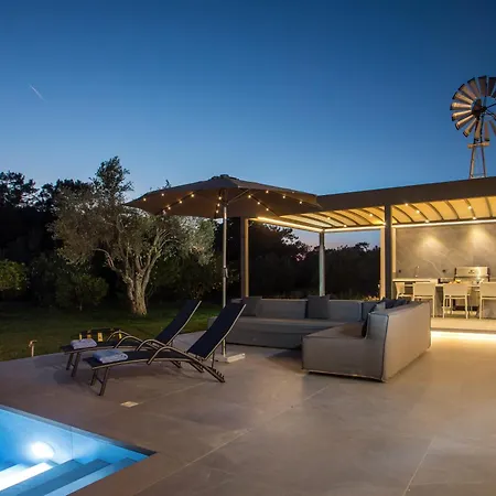 Casadi Luxury Villa