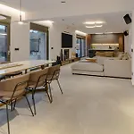 Casadi Luxury فيلة إياليسوس