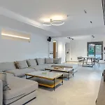 Casadi Luxury فيلة إياليسوس